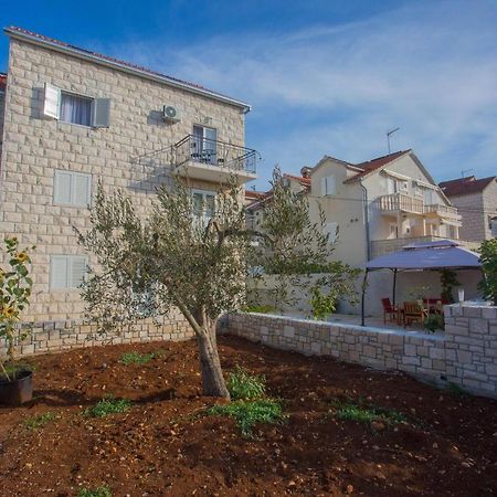 Apartments With A Parking Space Sutivan, Brac - 752 Εξωτερικό φωτογραφία