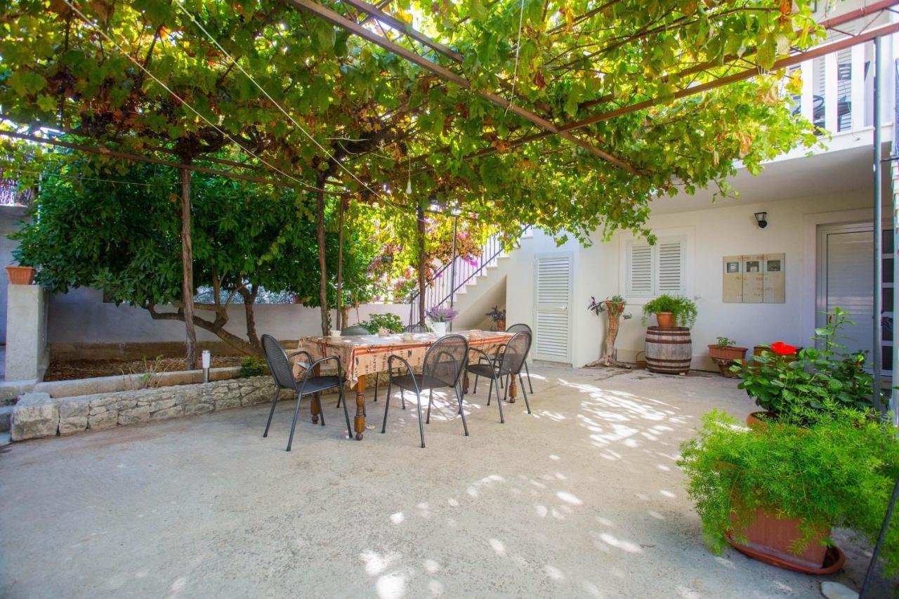 Apartments With A Parking Space Sutivan, Brac - 752 Εξωτερικό φωτογραφία