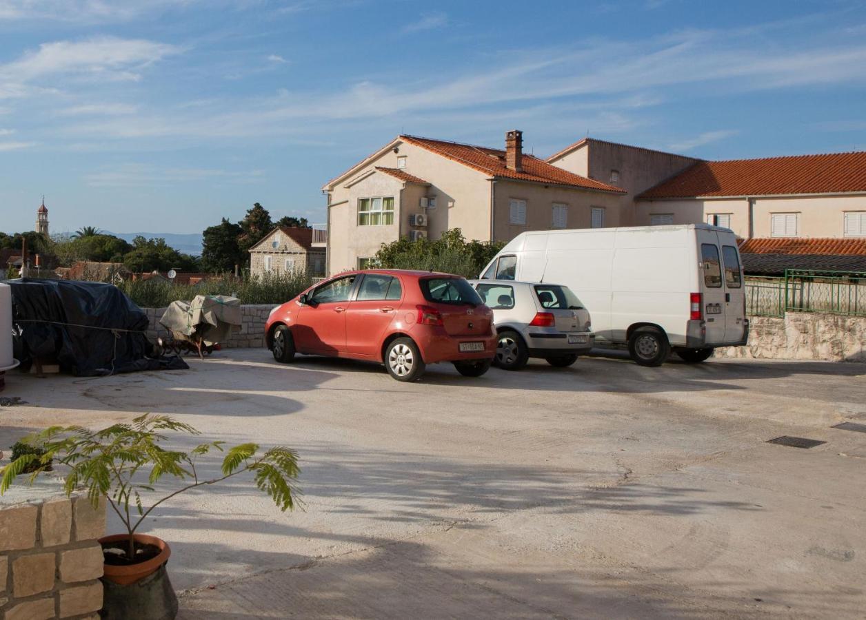 Apartments With A Parking Space Sutivan, Brac - 752 Εξωτερικό φωτογραφία