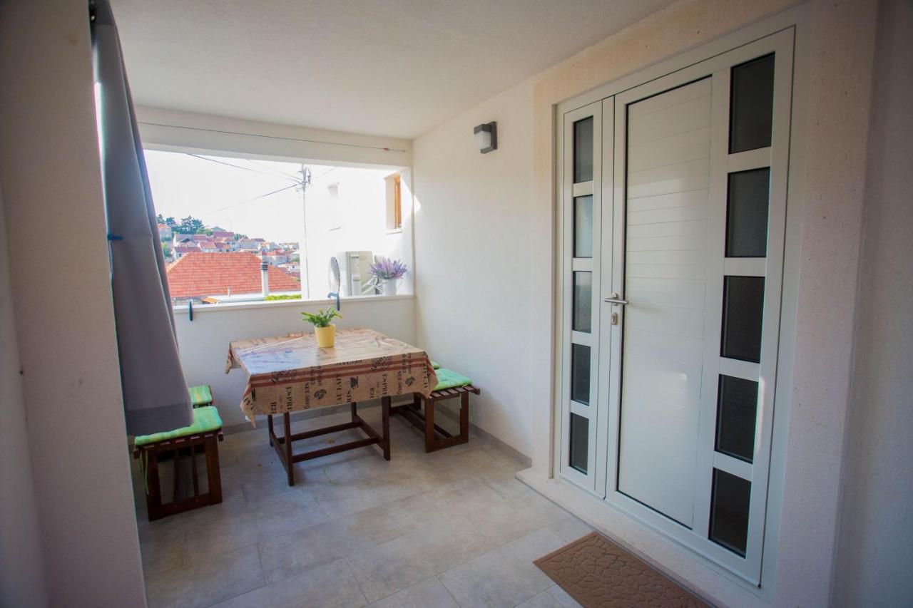 Apartments With A Parking Space Sutivan, Brac - 752 Εξωτερικό φωτογραφία