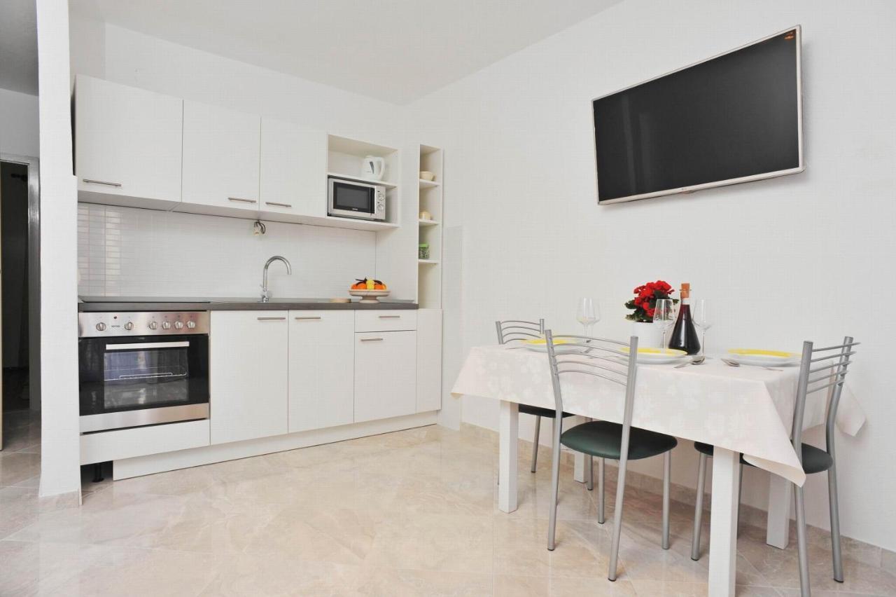 Apartments With A Parking Space Sutivan, Brac - 752 Εξωτερικό φωτογραφία