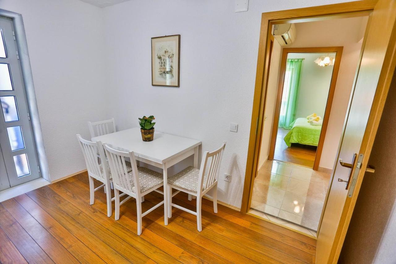 Apartments With A Parking Space Sutivan, Brac - 752 Εξωτερικό φωτογραφία